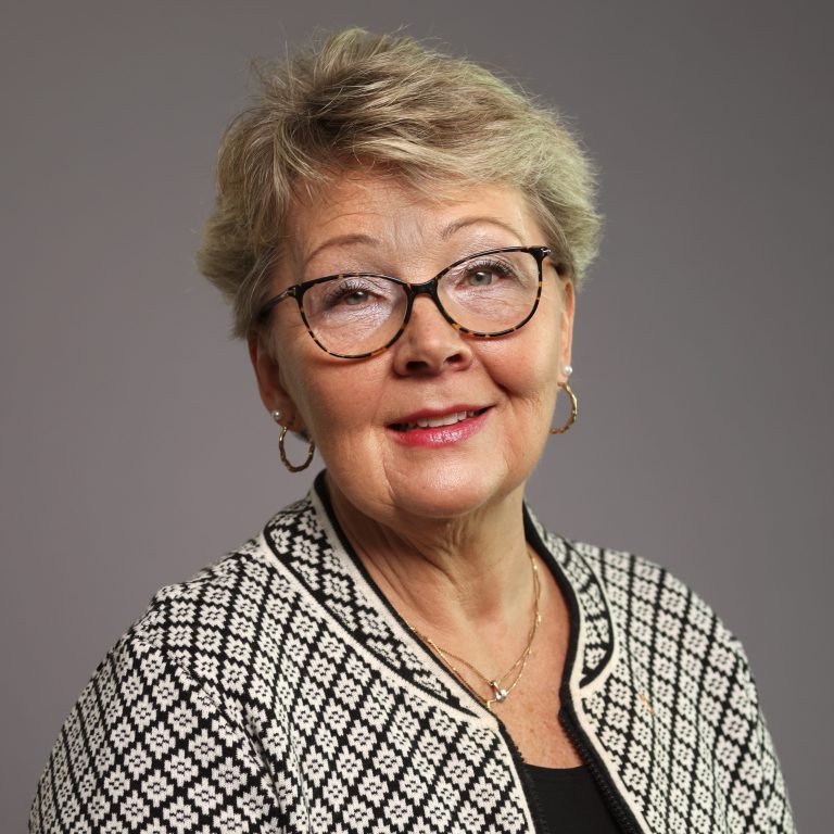 Erna Zelmin